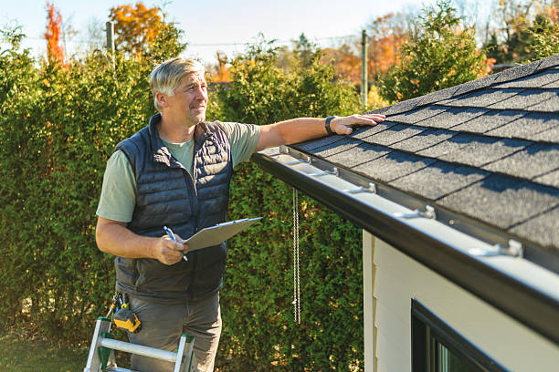 Professional Emergency Roof Repair technician working in Vina, CA